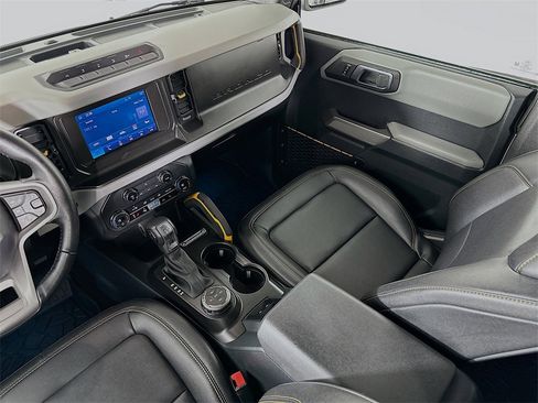 Used 2023 Ford Bronco Badlands image 24