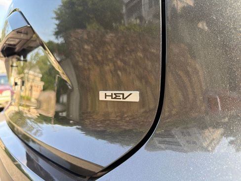 Certified 2023 Kia Niro LX FWD image 11
