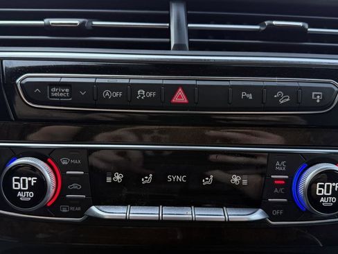Used 2017 Audi Q7 3.0T Prestige AWD/4WD image 65