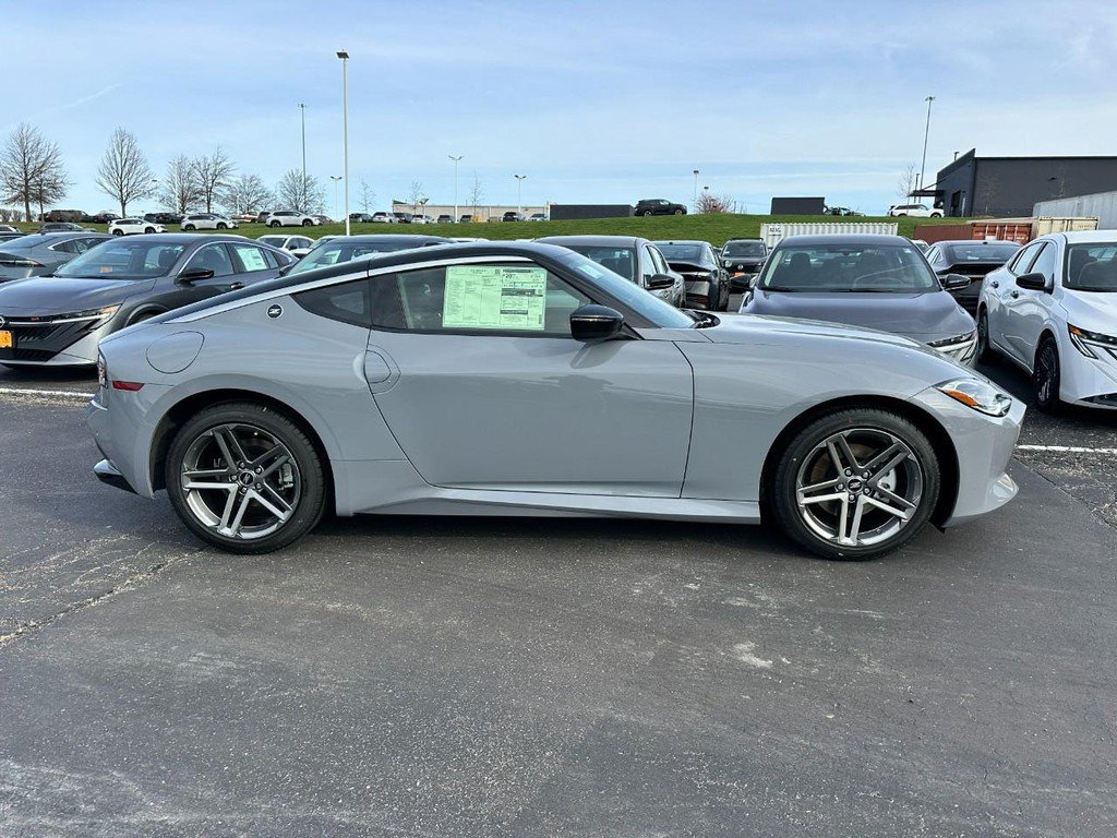 New 2026 Nissan Z Sport w/ Floor Mat Package RWD image 2