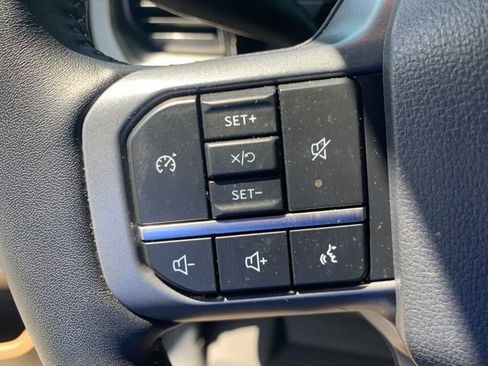 Certified 2024 Ford F250 Lariat w/ Chrome Package image 27