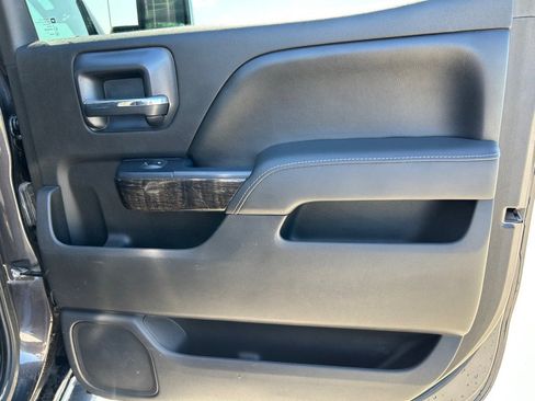 Used 2016 GMC Sierra 2500 Denali w/ Duramax Plus Package AWD/4WD image 14
