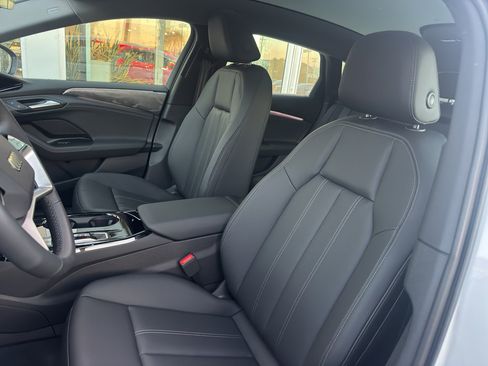 New 2025 Audi A6 e-tron Premium AWD/4WD image 12