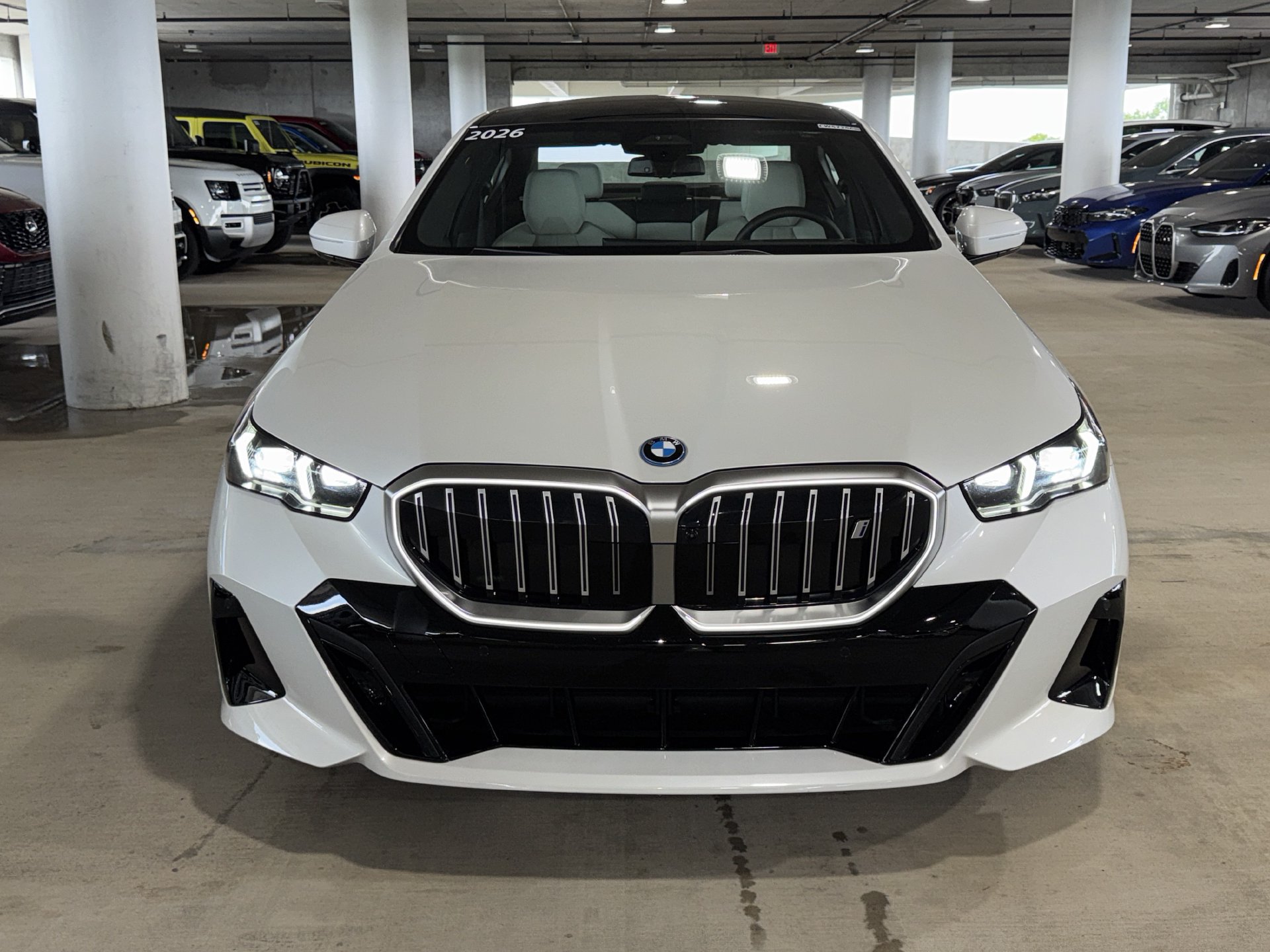 Used 2026 BMW i5 eDrive40 RWD image 2