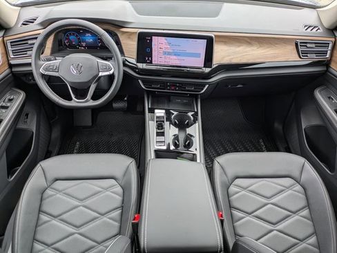 New 2026 Volkswagen Atlas SE FWD image 16