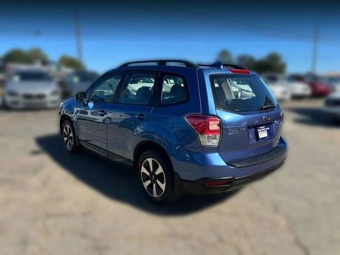Used 2017 Subaru Forester 2.5i w/ Alloy Wheel Package image 9