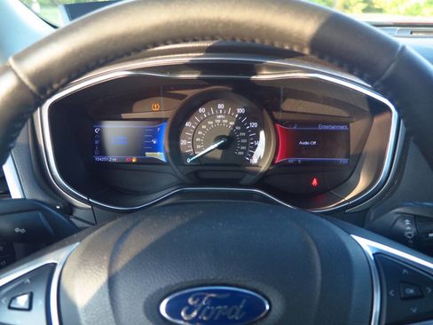 Used 2013 Ford Fusion SE FWD image 8