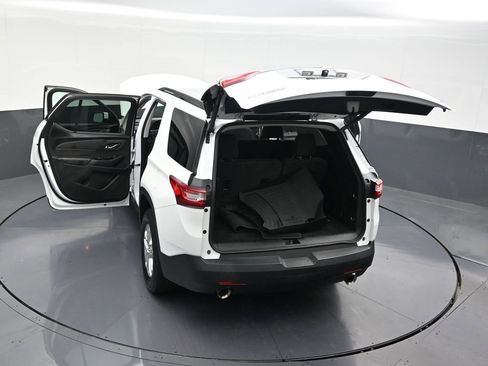 Used 2019 Chevrolet Traverse LT FWD image 37