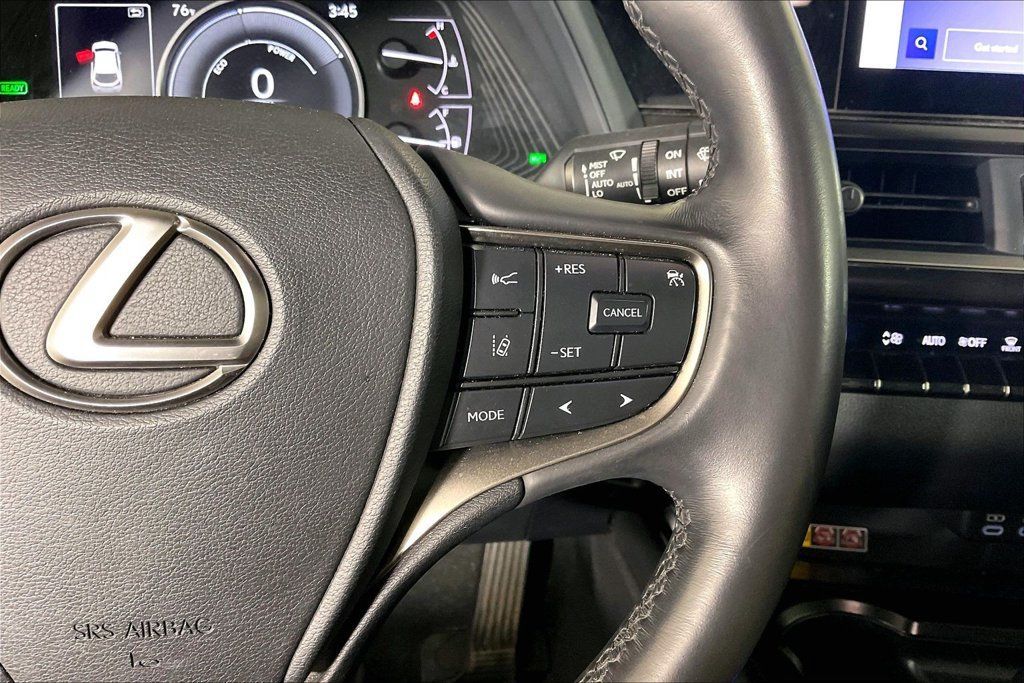Used 2024 Lexus UX 250h FWD w/ Premium Package image 19