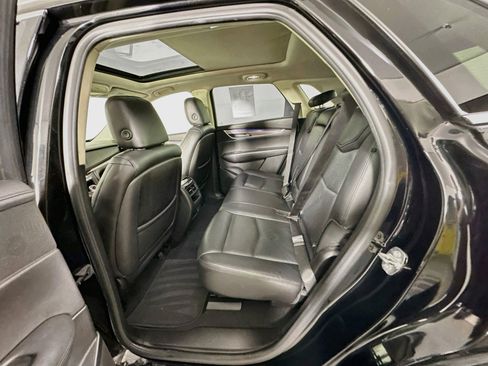 Used 2019 Cadillac XT5 Premium Luxury FWD image 27