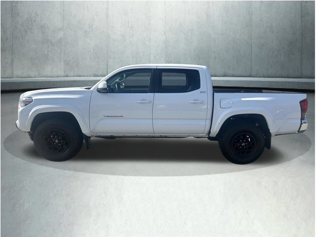 Used 2019 Toyota Tacoma SR5 AWD/4WD image 2
