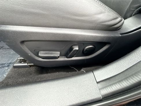 Used 2024 MAZDA CX-30 AWD 2.5 S w/ Premium Package image 17