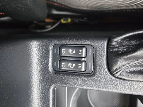 Used 2016 Subaru Crosstrek 2.0i Premium w/ Moonroof Package image 32