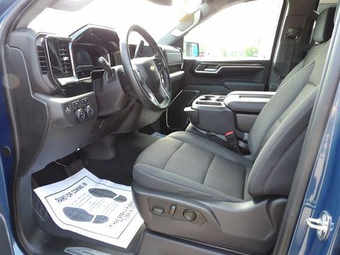 Certified 2024 Chevrolet Silverado 1500 LT AWD/4WD image 13