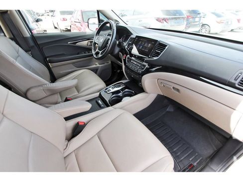 Used 2022 Honda Pilot Touring image 32