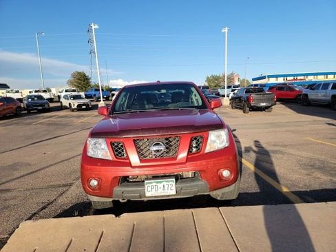Used 2012 Nissan Frontier PRO-4X AWD/4WD image 2