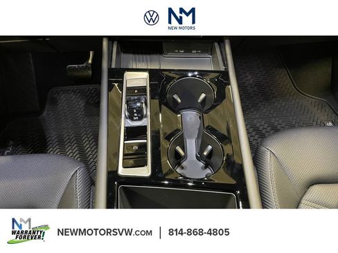 New 2026 Volkswagen Atlas Cross Sport SE image 11