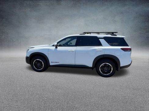 Used 2024 Nissan Pathfinder Rock Creek image 16