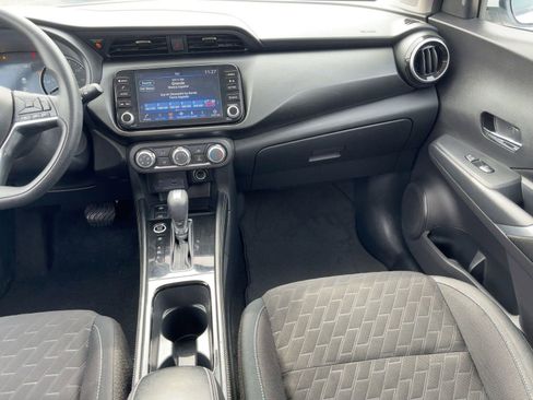 Used 2024 Nissan Kicks SV image 24