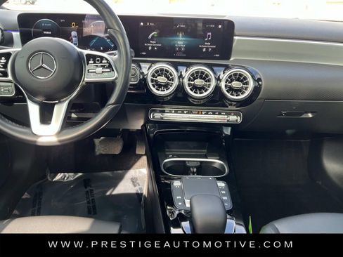 Used 2022 Mercedes-Benz A 220 4MATIC image 17