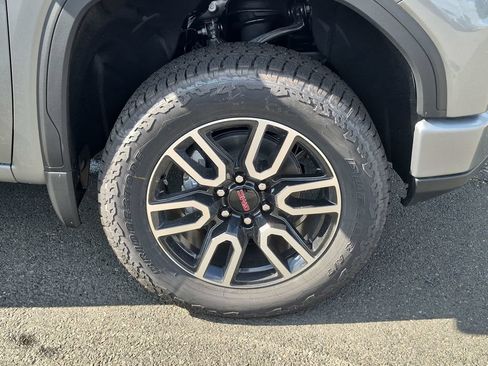 New 2026 GMC Sierra 1500 AT4 w/ Technology Package AWD/4WD image 25