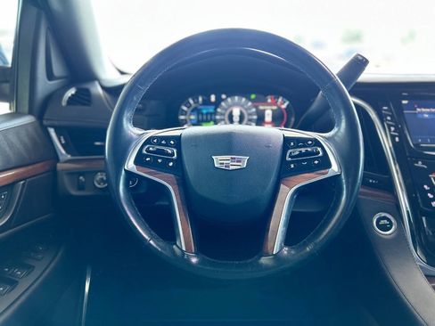 Used 2017 Cadillac Escalade Luxury AWD/4WD image 67