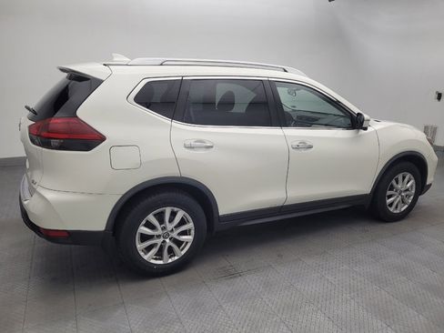 Used 2018 Nissan Rogue SV w/ Sun & Sound Touring Package FWD image 10