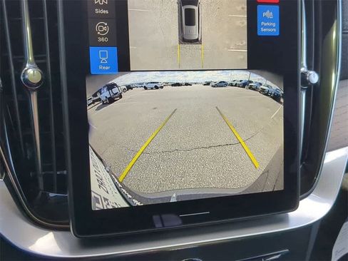 Certified 2026 Volvo XC90 B6 Plus w/ Protection Package Premier image 28