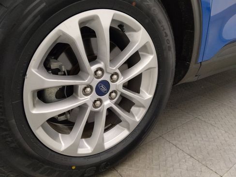 Used 2020 Ford Escape SE image 31