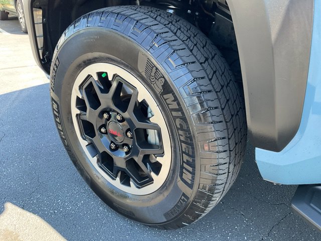 Used 2025 Toyota 4Runner TRD Off-Road Premium AWD/4WD image 13