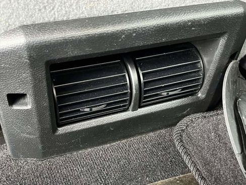 Used 2018 RAM 2500 Tradesman w/ Chrome Appearance Group image 19