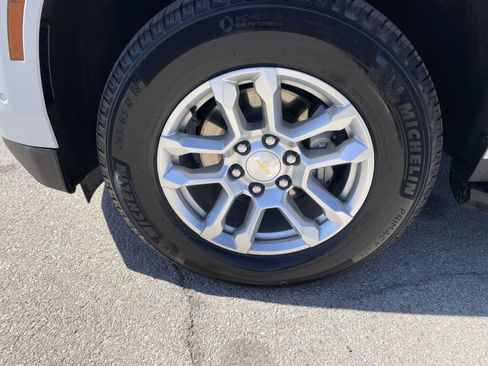 Used 2025 Chevrolet Tahoe LT AWD/4WD image 38