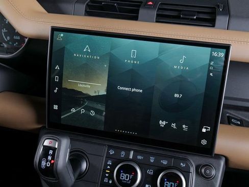 New 2026 Land Rover Defender 110 X-Dynamic SE image 16