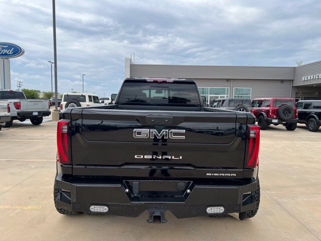 Used 2024 GMC Sierra 3500 Denali Ultimate AWD/4WD image 6