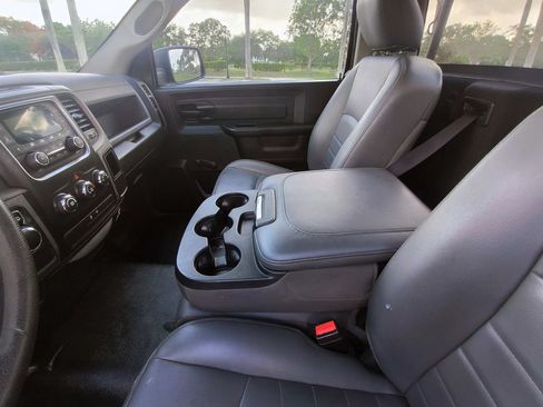 Used 2017 RAM 1500 Tradesman RWD image 10