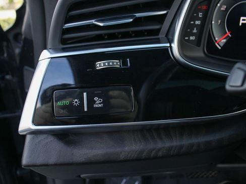 Used 2021 Audi Q8 Prestige image 39