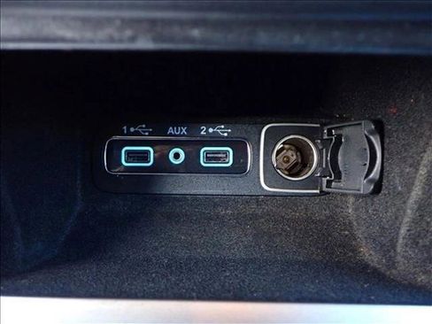 Used 2019 Jeep Grand Cherokee Laredo w/ 18" Wheel & 8.4" Radio Group image 19