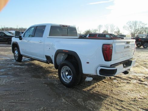 New 2026 GMC Sierra 3500 Denali Ultimate image 8