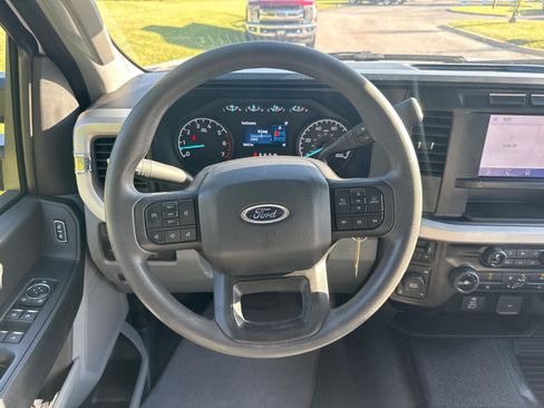 Used 2024 Ford F250 XL w/ XL Chrome Package AWD/4WD image 17