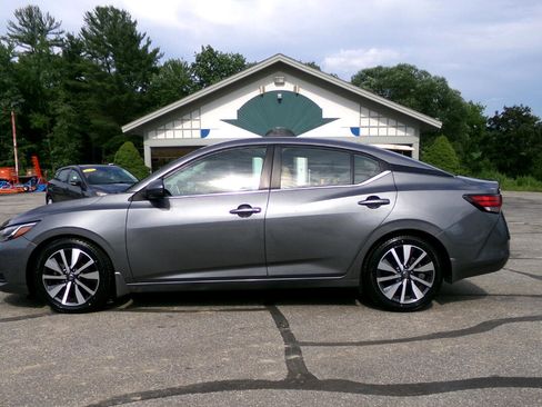 Used 2020 Nissan Sentra SV w/ SV Premium Package image 2
