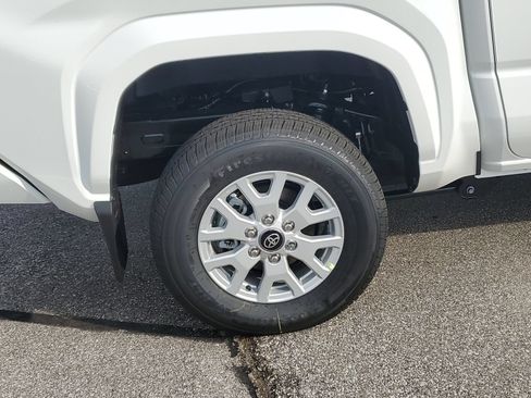 New 2026 Toyota Tacoma SR5 AWD/4WD image 5