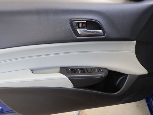 Used 2018 Acura ILX FWD image 34