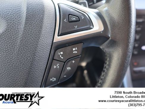 Used 2018 Ford Edge Titanium w/ Technology Package AWD/4WD image 12