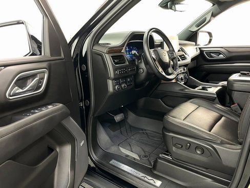 Certified 2023 Chevrolet Tahoe High Country w/ Advanced Technology Package AWD/4WD image 32