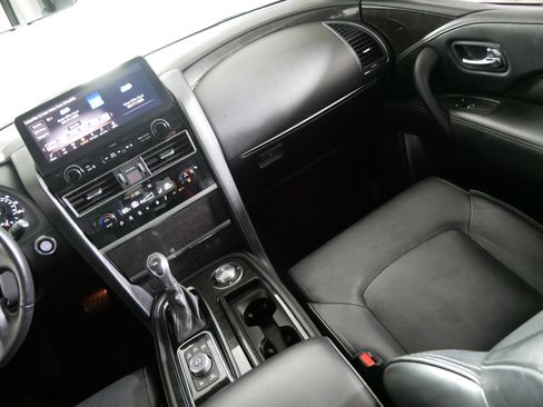 Used 2024 INFINITI QX80 Luxe AWD/4WD image 11