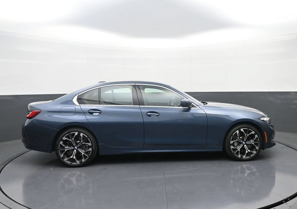 Used 2026 BMW 330i xDrive Sedan AWD/4WD image 8