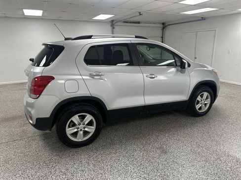 Used 2019 Chevrolet Trax LT w/ LT Convenience Package AWD/4WD image 8