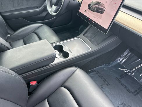 Used 2023 Tesla Model 3 Standard Range image 15