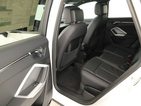New 2025 Audi Q3 2.0T Premium image 27