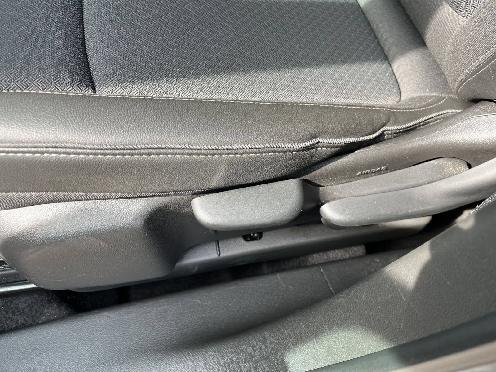 Used 2025 Buick Encore GX Preferred FWD image 21
